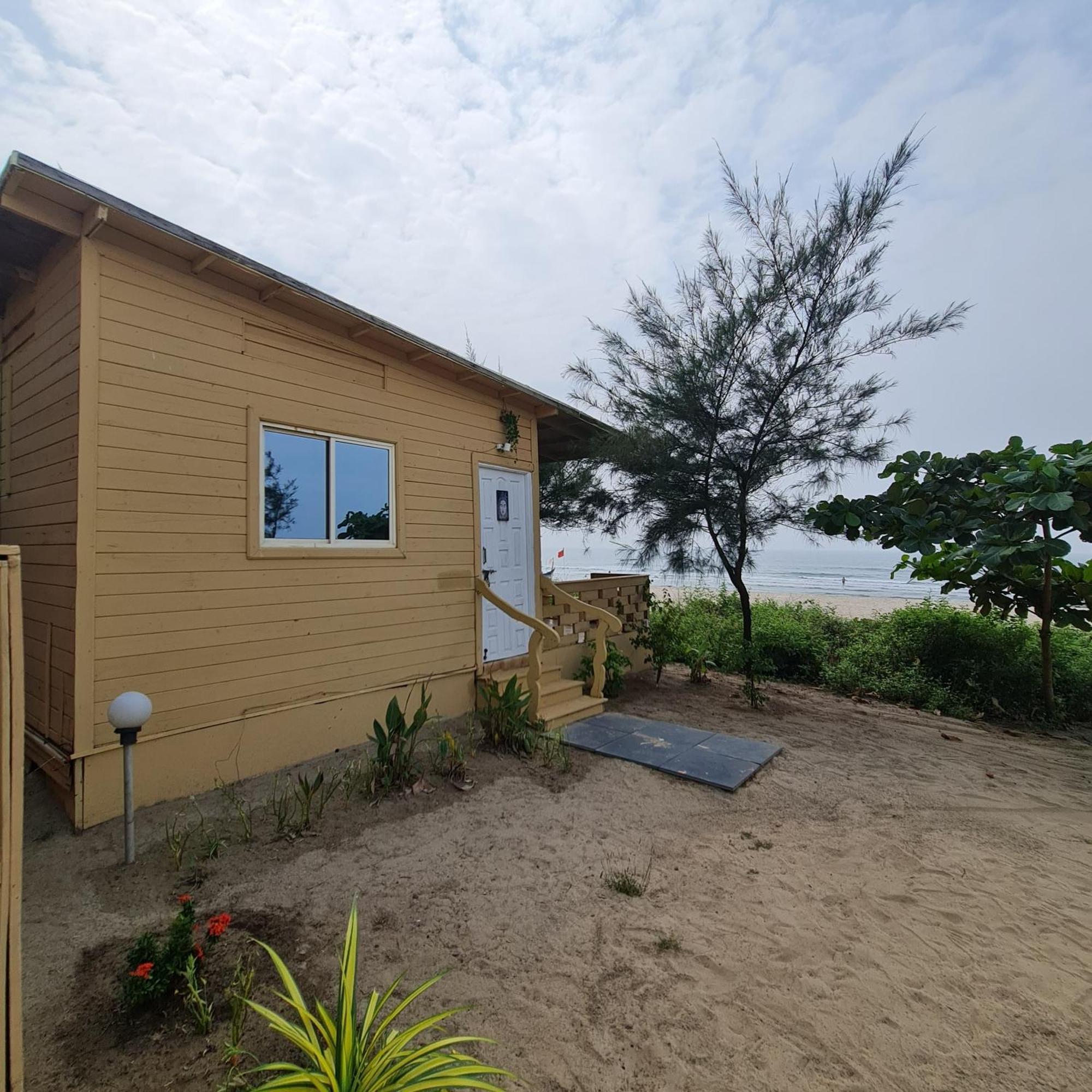 Love Temple Beach Resort Arambol Exteriör bild