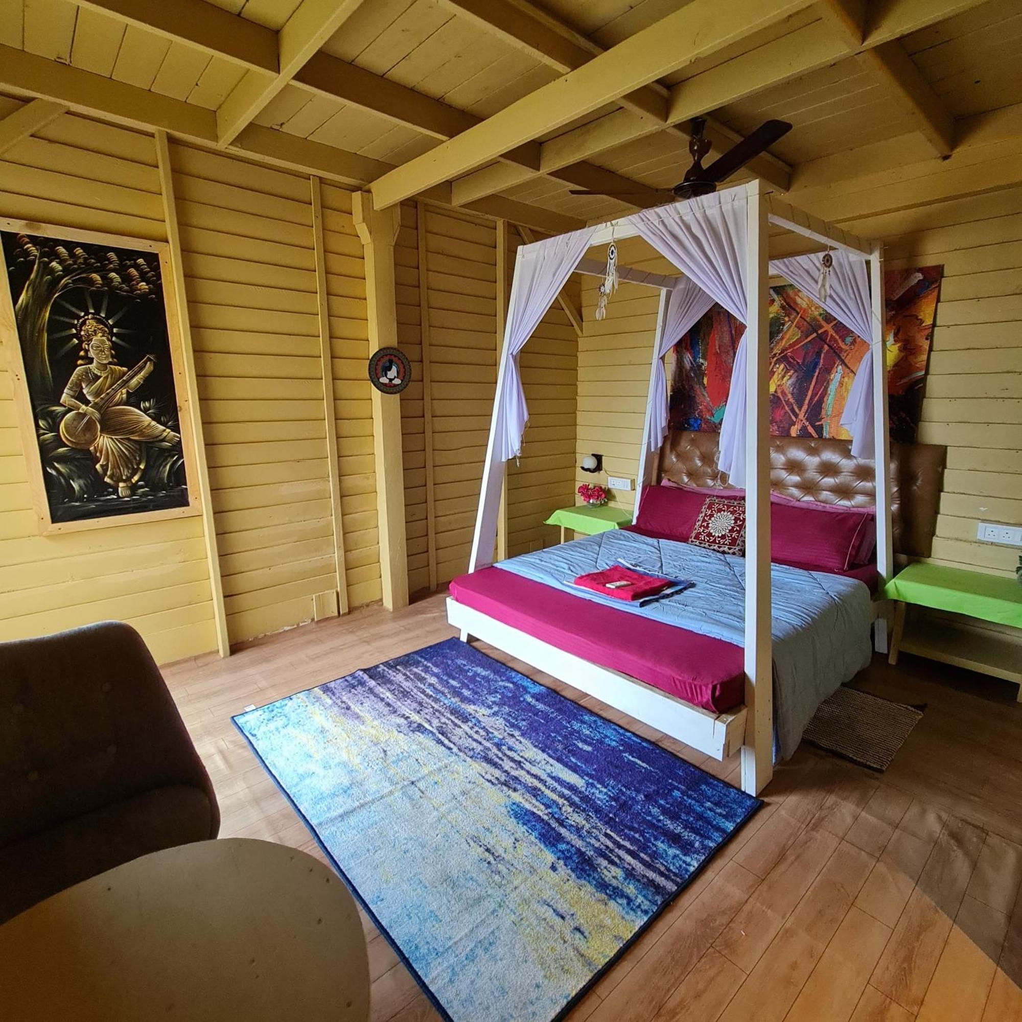 Love Temple Beach Resort Arambol Exteriör bild